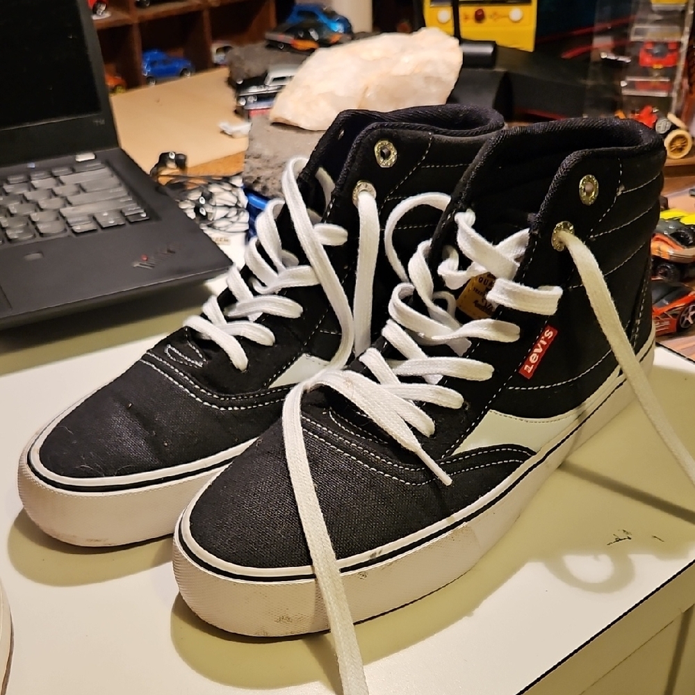 Levi's Black and White High-Top Sneakers